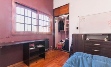 Casa 8 ambientes en venta Temperley Jardín Pileta