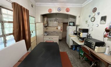 CASA 5 AMBIENTES EN VENTA LONGCHAMPS 3000mt2