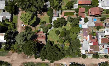 CASA 5 AMBIENTES EN VENTA LONGCHAMPS 3000mt2
