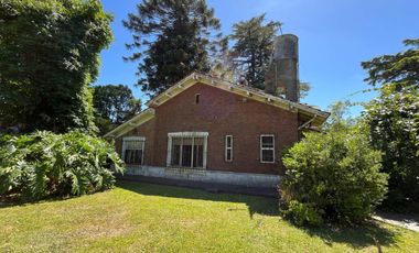 CASA 5 AMBIENTES EN VENTA LONGCHAMPS 3000mt2