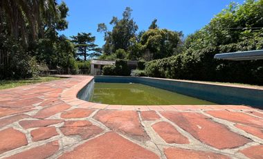 CASA 5 AMBIENTES EN VENTA LONGCHAMPS 3000mt2