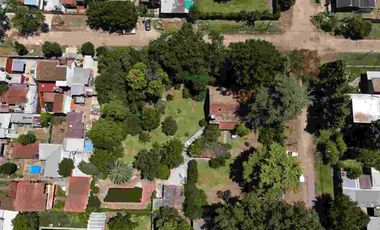 CASA 5 AMBIENTES EN VENTA LONGCHAMPS 3000mt2