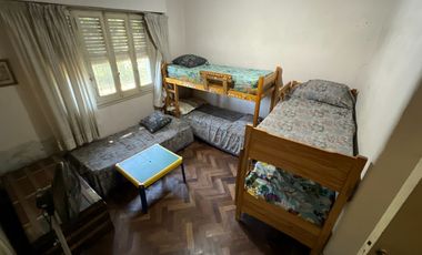CASA 5 AMBIENTES EN VENTA LONGCHAMPS 3000mt2
