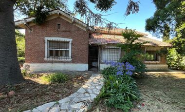 CASA 5 AMBIENTES EN VENTA LONGCHAMPS 3000mt2