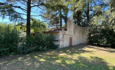 CASA 5 AMBIENTES EN VENTA LONGCHAMPS 3000mt2