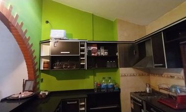 VENTA DE CASA+DEPTO LOTE LIBRE EN LOMAS DE ZAMORA