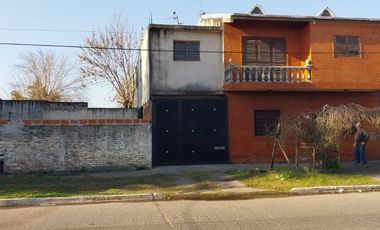 VENTA DE CASA+DEPTO LOTE LIBRE EN LOMAS DE ZAMORA