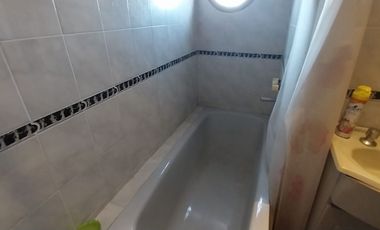 VENTA DE CASA+DEPTO LOTE LIBRE EN LOMAS DE ZAMORA
