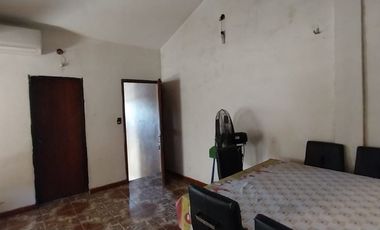 VENTA DE CASA+DEPTO LOTE LIBRE EN LOMAS DE ZAMORA