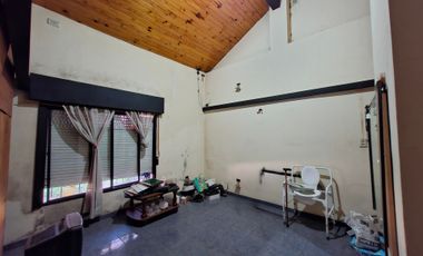 CASA 4 AMB EN VENTA MINISTRO RIVADAVIA APTO CREDIT
