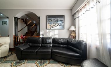 VENTA CASA 5Amb LOMAS c/Pileta, Acepta PERMUTA