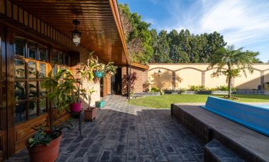 VENTA CASA 5Amb LOMAS c/Pileta, Acepta PERMUTA