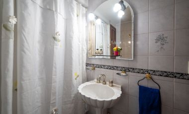 VENTA CASA 5Amb LOMAS c/Pileta, Acepta PERMUTA