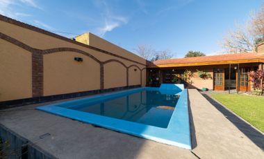 VENTA CASA 5Amb LOMAS c/Pileta, Acepta PERMUTA