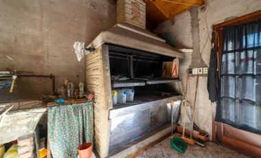 VENTA CASA 5Amb LOMAS c/Pileta, Acepta PERMUTA