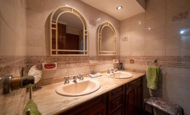 VENTA CASA 5Amb LOMAS c/Pileta, Acepta PERMUTA