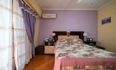 VENTA CASA 5Amb LOMAS c/Pileta, Acepta PERMUTA