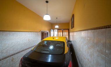 VENTA CASA 5Amb LOMAS c/Pileta, Acepta PERMUTA