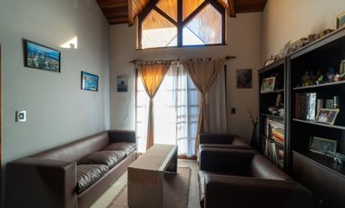VENTA CASA 5Amb LOMAS c/Pileta, Acepta PERMUTA
