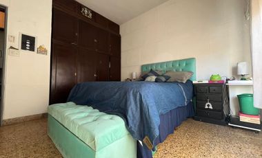 casa 4 ambientes en venta  Adrogue