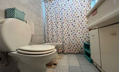 casa 4 ambientes en venta  Adrogue