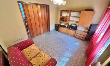 CASA PH EN VENTA 3 DORMITORIOS CON PATIO F.VARELA