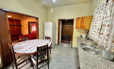 CASA PH EN VENTA 3 DORMITORIOS CON PATIO F.VARELA