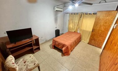 CASA PH EN VENTA 3 DORMITORIOS CON PATIO F.VARELA