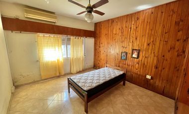 CASA PH EN VENTA 3 DORMITORIOS CON PATIO F.VARELA