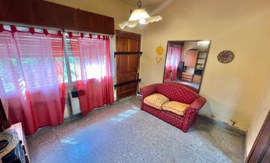 CASA PH EN VENTA 3 DORMITORIOS CON PATIO F.VARELA