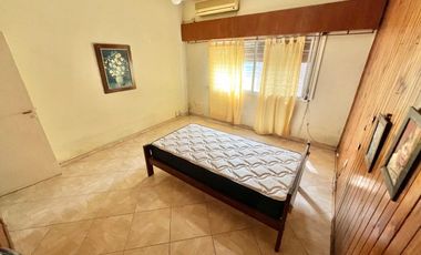 CASA PH EN VENTA 3 DORMITORIOS CON PATIO F.VARELA