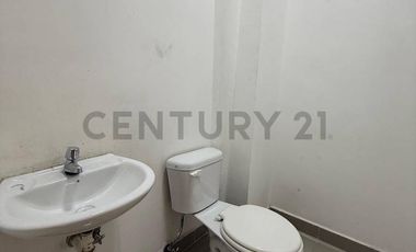 En Renta local de 154 m2 en nueva Plaza Comercial en Av Oswaldo Guayasamín