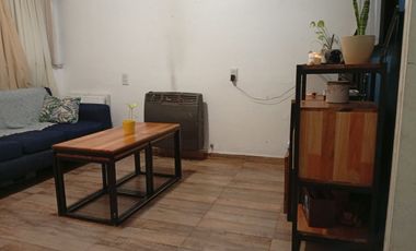 Casa 3 ambientes con patio trasero en San José