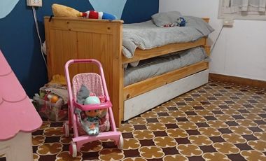 Casa 3 ambientes con patio trasero en San José