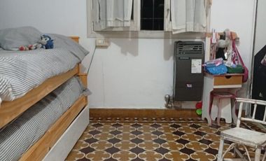 Casa 3 ambientes con patio trasero en San José