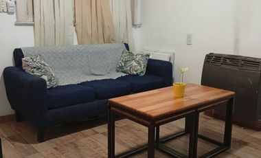 Casa 3 ambientes con patio trasero en San José
