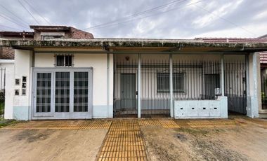 PH 2 AMBIENTES VENTA MUY BUENA ZONA LLAVALLOL