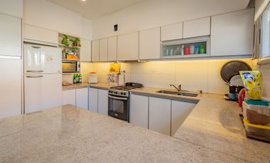 Casa 3 dormitorios con garage y terraza
