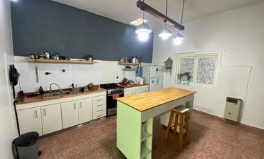 VENTA PH 4 AMBIENTES EN BERAZATEGUI CON PATIO