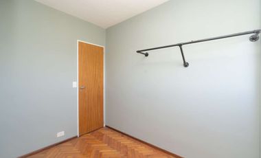 DEPTO EN VENTA CUATRO AMB. MARTINEZ , CON RENTA