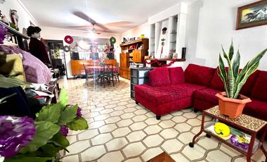 Venta Casa 4 amb c/ quincho,terraza en Montecastro