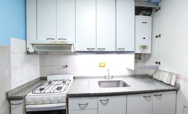 VENTA PH 2 AMBIENTES + ESCRITORIO Y PATIO