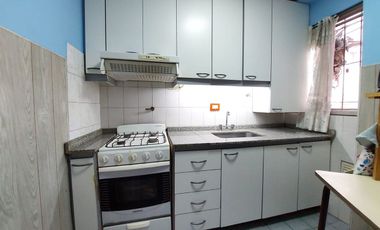 VENTA PH 2 AMBIENTES + ESCRITORIO Y PATIO