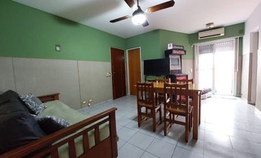VENTA PH 2 AMBIENTES + ESCRITORIO Y PATIO