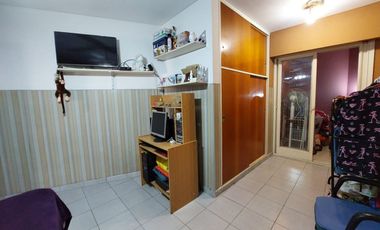 VENTA PH 2 AMBIENTES + ESCRITORIO Y PATIO