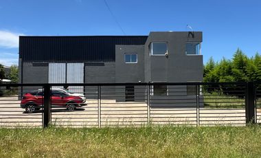 VENTA NAVE INDUSTRIAL 2400M2 SIP GRAL RODRIGUEZ