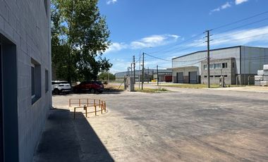 VENTA NAVE INDUSTRIAL 3400M2 SIP GRAL RODRIGUEZ