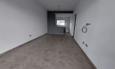 DEPARTAMENTO 3 AMB CON TERRAZA BERAZATEGUI