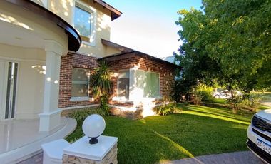 Casa en venta 4 amb  Barrio Cerrado Lujan