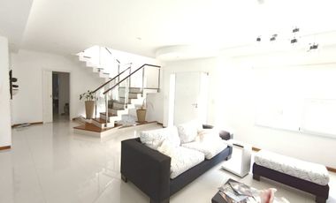 Casa en venta 4 amb  Barrio Cerrado Lujan